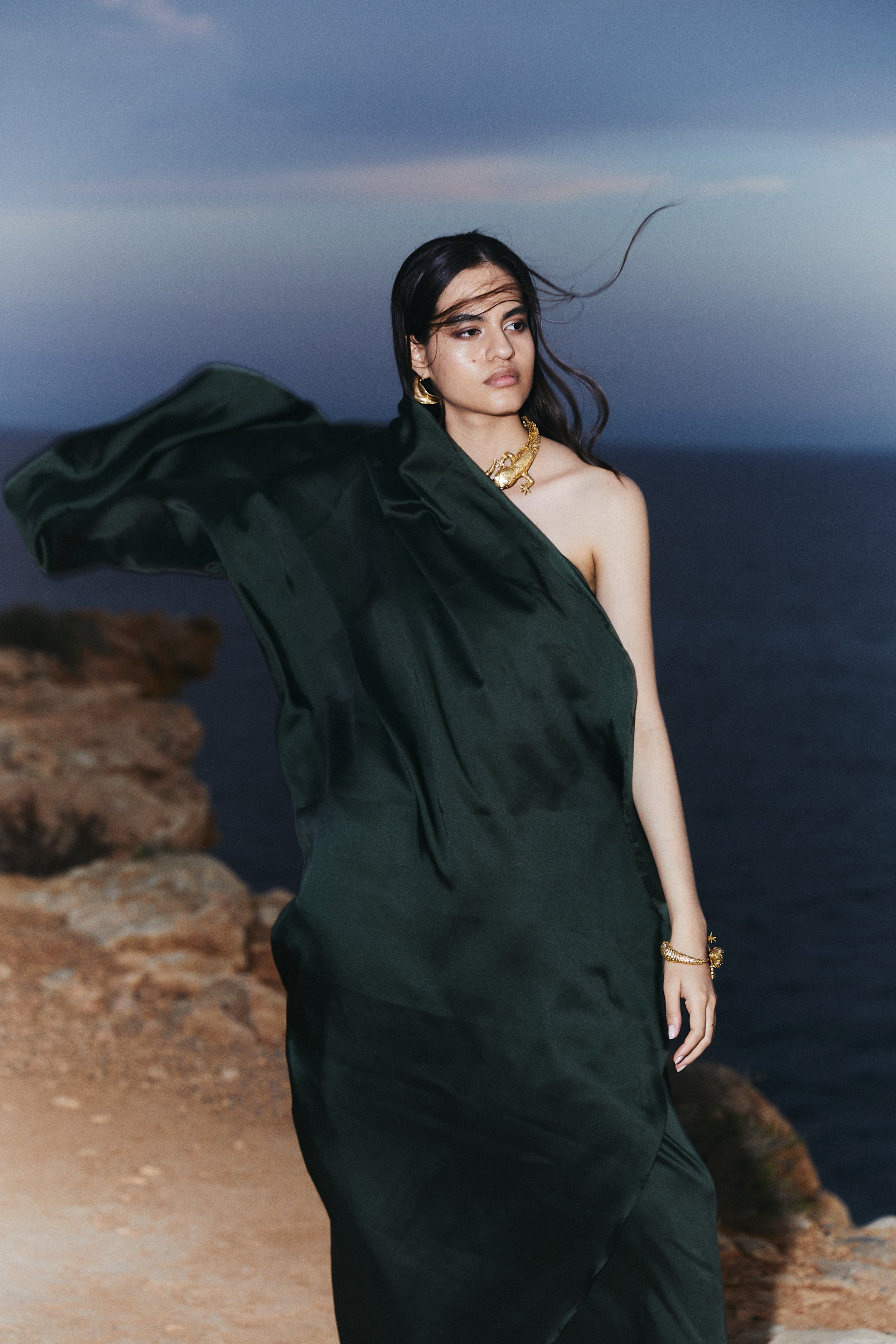 VESTIDO ASIMETRICO